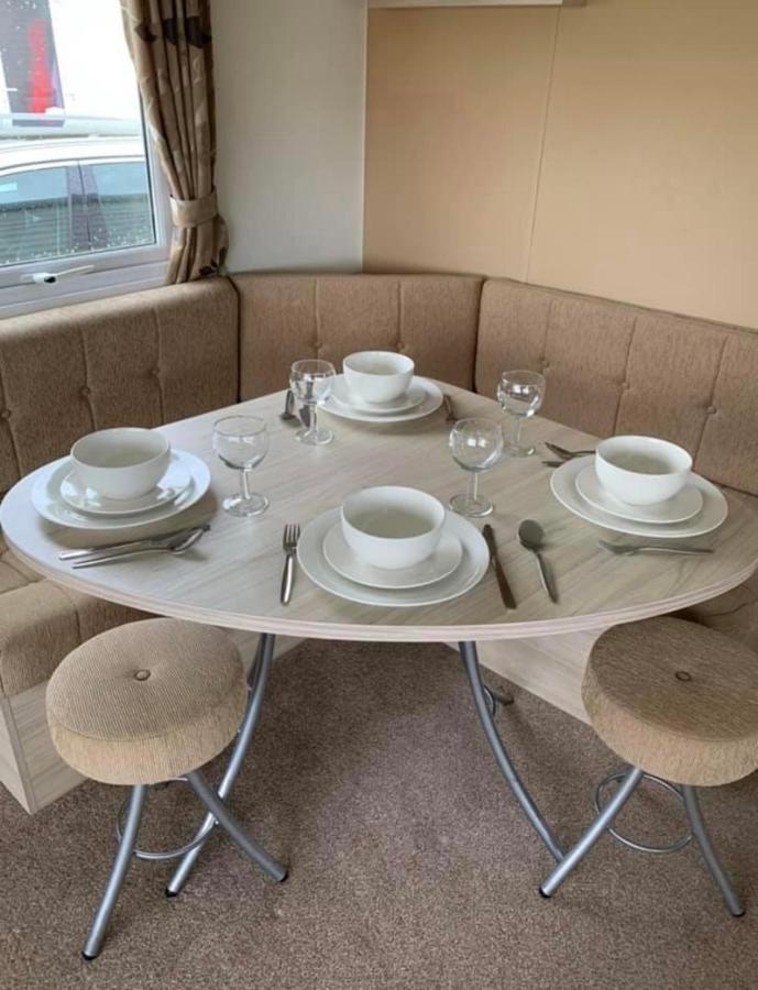 Home From Home Caravan Hire Havens Thorpe Park Cleethorpes Extérieur photo